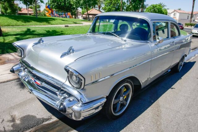 Chevrolet Bel Air/150/210 1957 image number 3