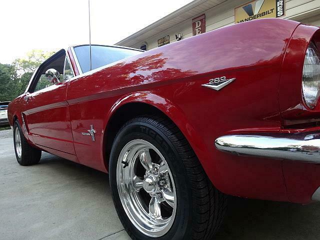 Ford Mustang 1965 image number 20