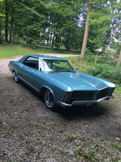 Buick Riviera 1965 image number 17