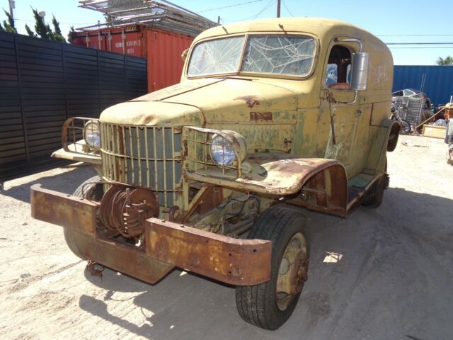 Dodge Power Wagon 1941 image number 0