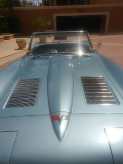 Chevrolet Corvette 1963 image number 1