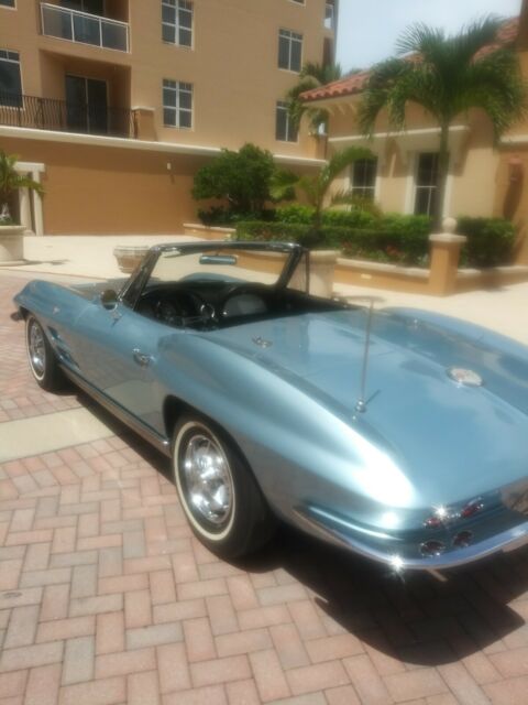 Chevrolet Corvette 1963 image number 15