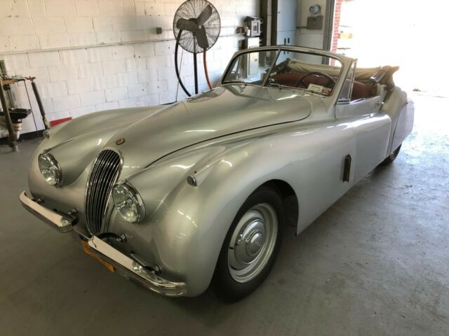 Jaguar XK 1953 image number 0