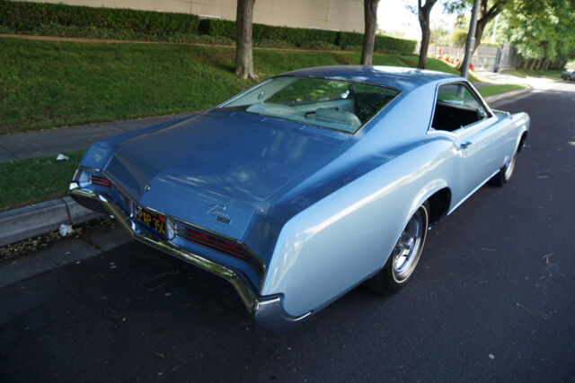 Buick Riviera GS 430/360HP V8 2 Dr Hardtop with 31K orig 1967 image number 38