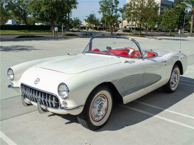 Chevrolet Corvette 1957 image number 30