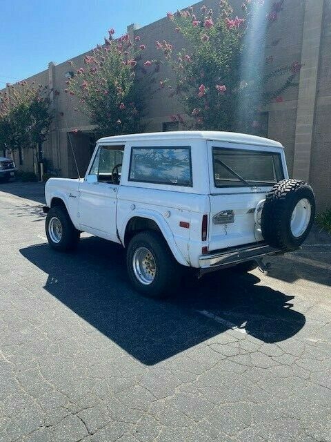 Ford Bronco 1974 image number 21