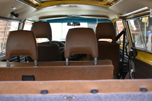 Volkswagen Bus/Vanagon 1979 image number 1