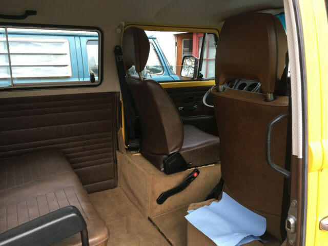 Volkswagen Bus/Vanagon 1979 image number 20