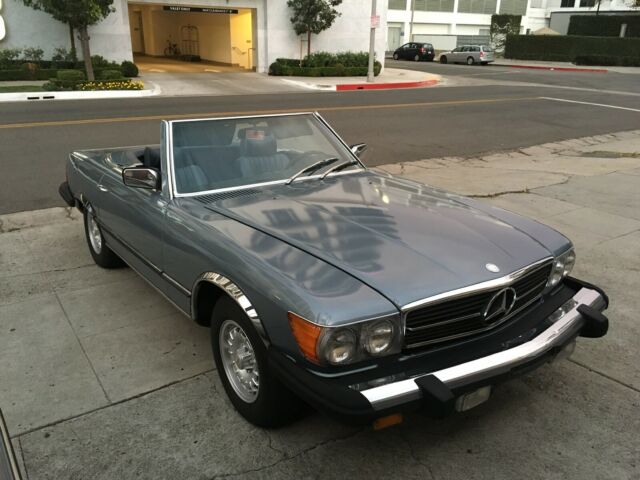 Mercedes-Benz 450SL 1977 image number 1