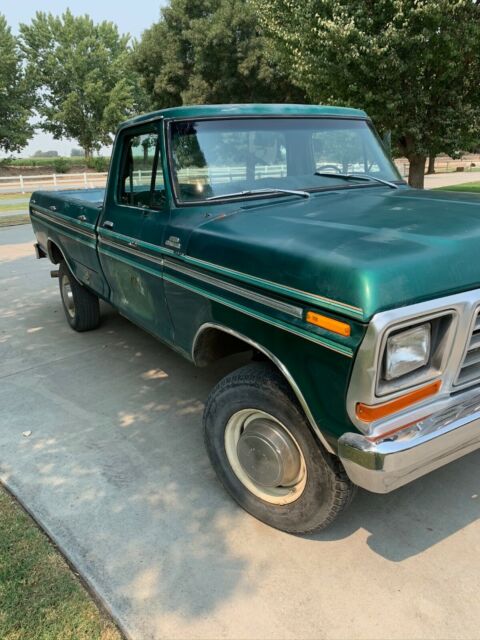 Ford F-250 1978 image number 2