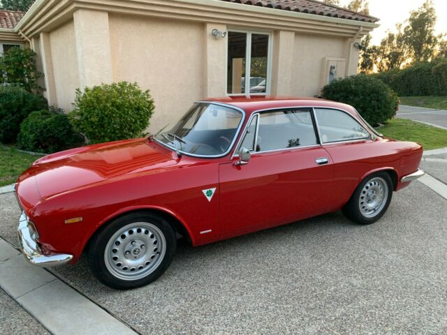 Alfa Romeo Giulia 1967 image number 5