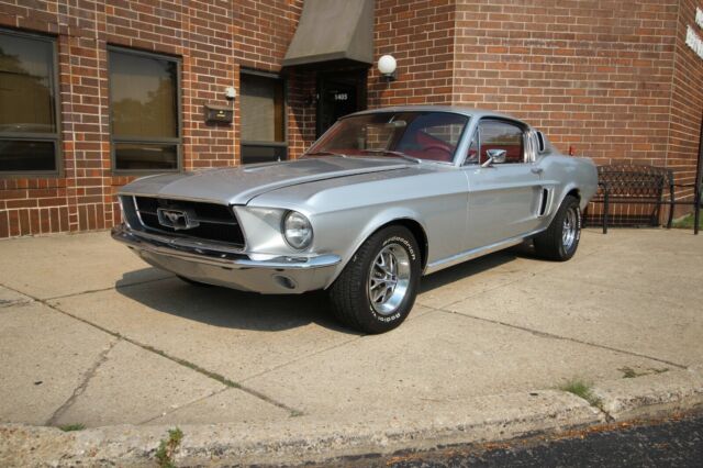 Ford Mustang 1967 image number 0