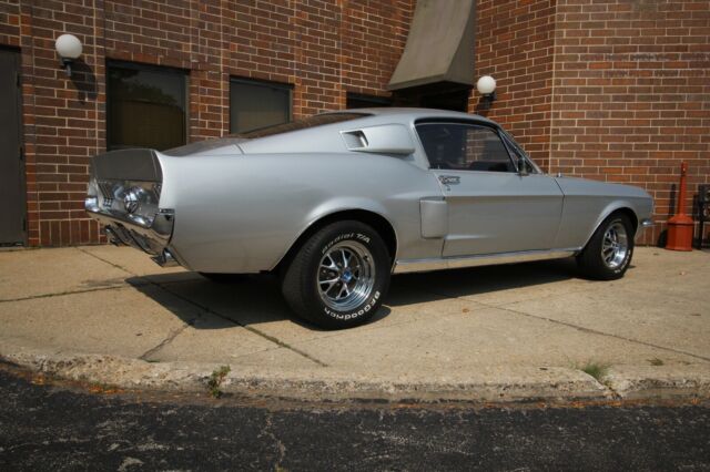 Ford Mustang 1967 image number 29