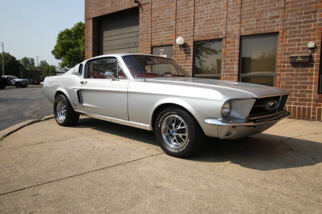 Ford Mustang 1967 image number 32