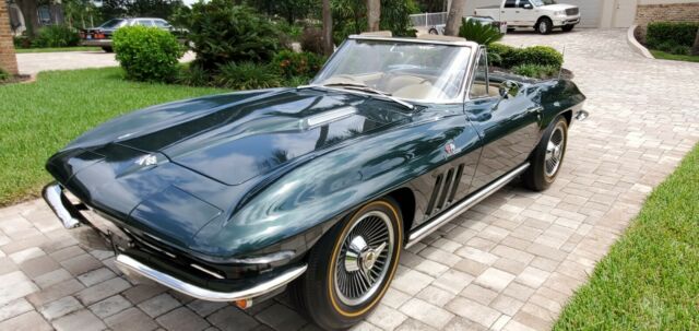 Chevrolet Corvette 1965 image number 24