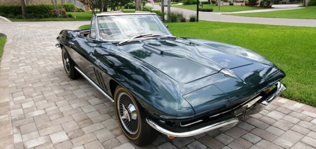 Chevrolet Corvette 1965 image number 25