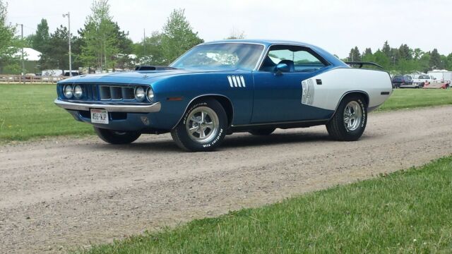 Plymouth Barracuda 1971 image number 2