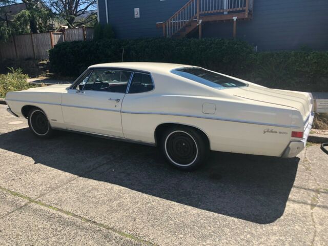 Ford Galaxie 1968 image number 18