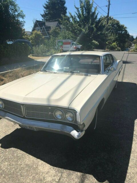 Ford Galaxie 1968 image number 43