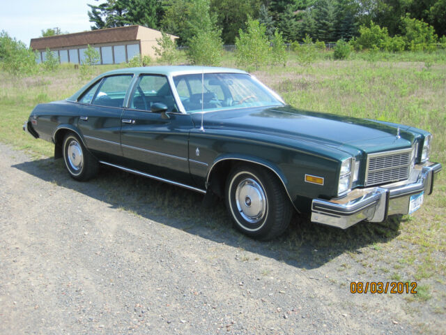 Buick Regal 1977 image number 1