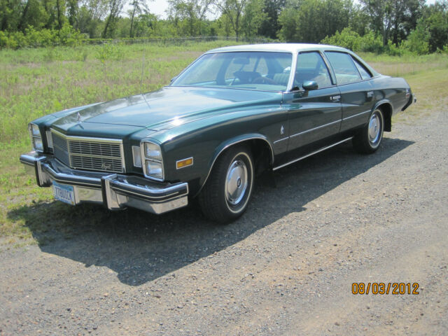 Buick Regal 1977 image number 16