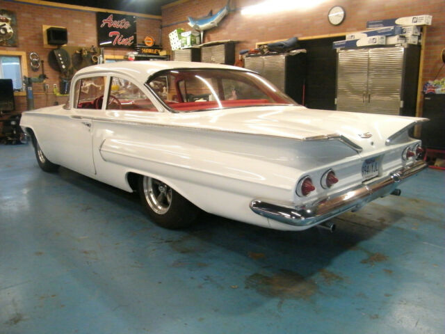 Chevrolet Bel Air/150/210 1960 image number 27