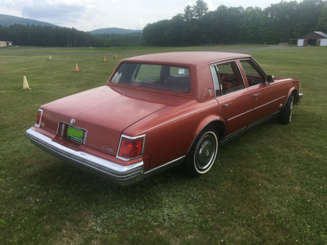 Cadillac Seville 1976 image number 2