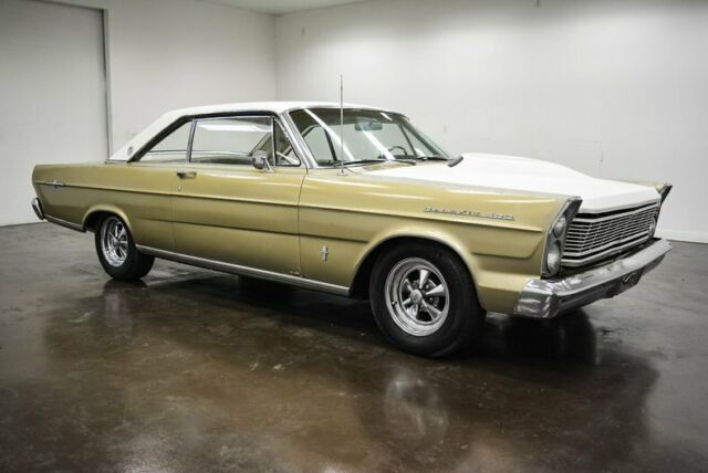 Ford Galaxie 1965 image number 0