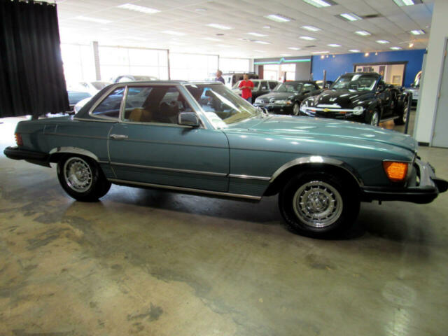 Mercedes-Benz SL-Class 1979 image number 13