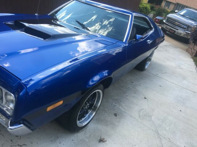 Ford Torino 1972 image number 13