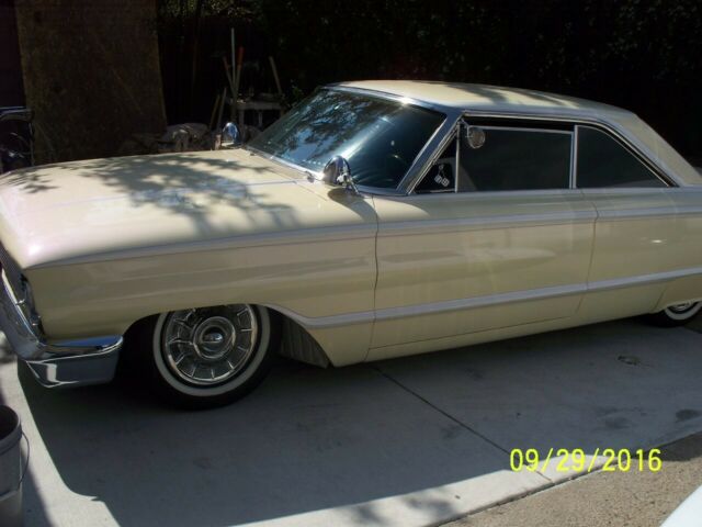 Ford Galaxie 1964 image number 13