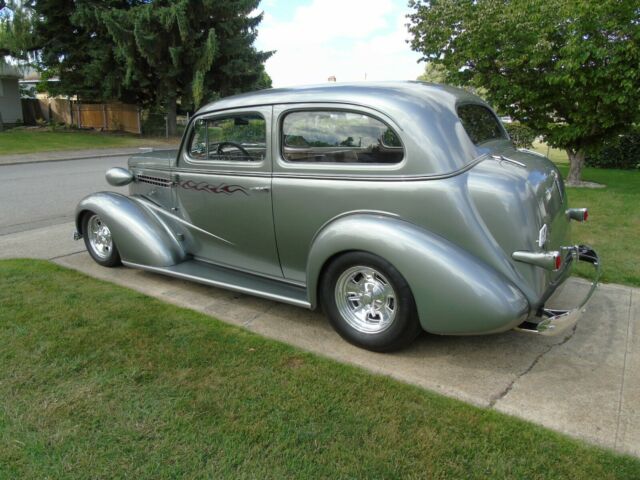 Chevrolet Sedan 1938 image number 28