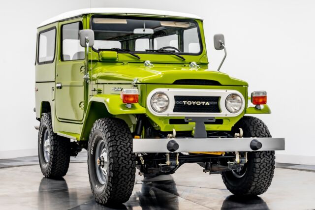 Toyota FJ Cruiser 1976 image number 25