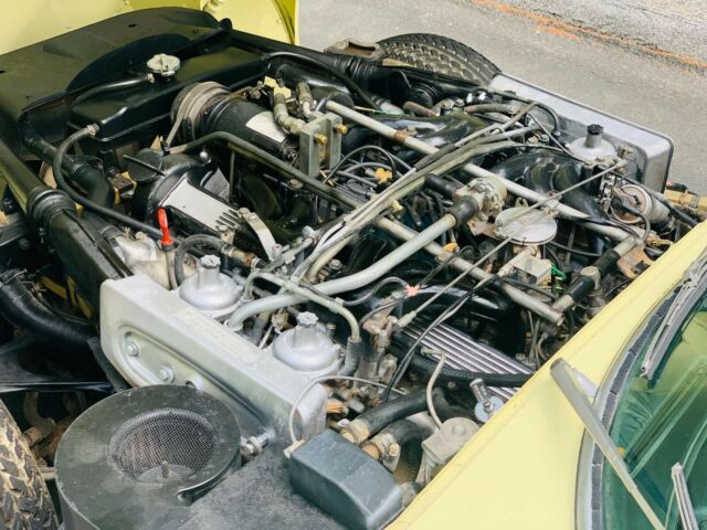 Jaguar E-Type 1973 image number 22