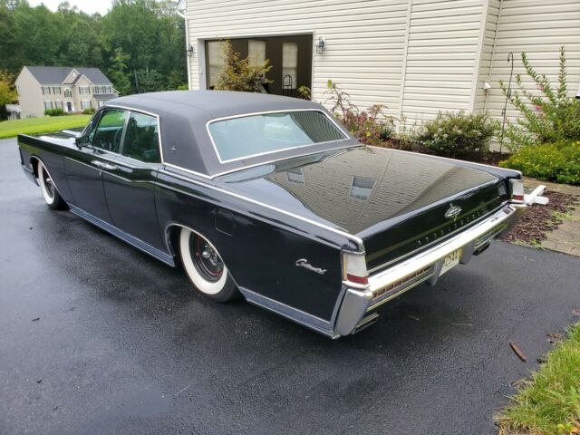 Lincoln Continental 1969 image number 0