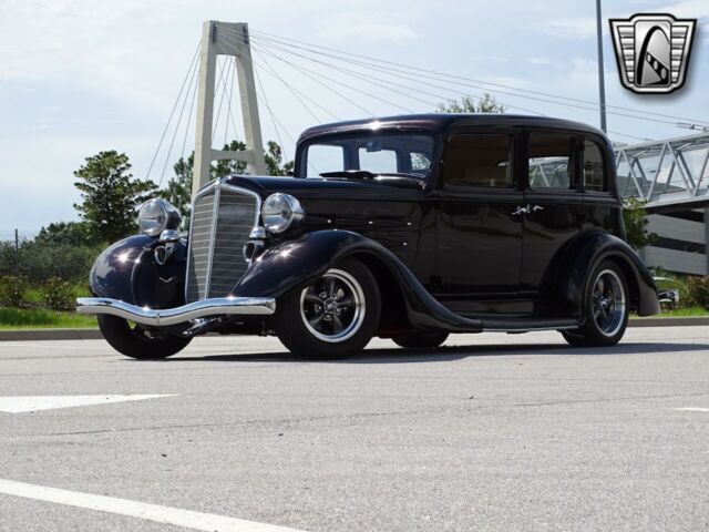 REO Flying Cloud 1934 image number 4