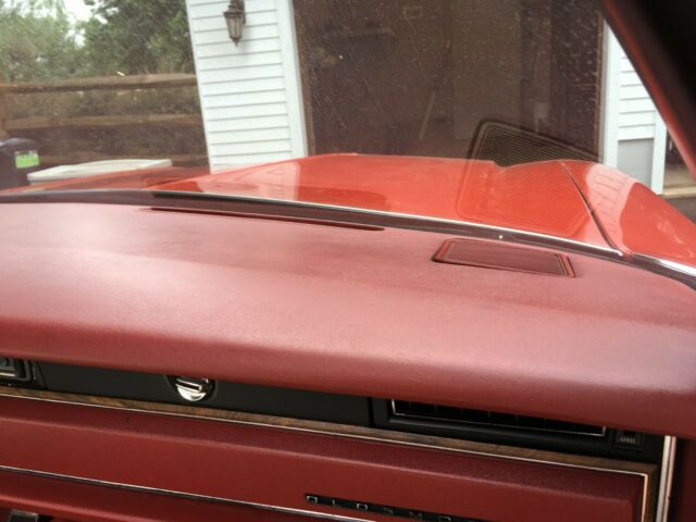 Oldsmobile Delta 88 Royale 1975 image number 39