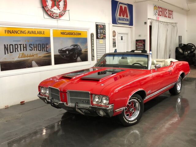 Oldsmobile Cutlass 1971 image number 0