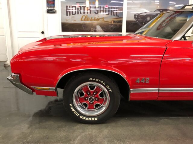 Oldsmobile Cutlass 1971 image number 12