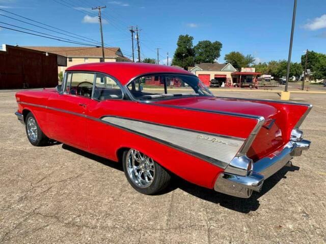 Chevrolet Bel Air/150/210 1957 image number 26