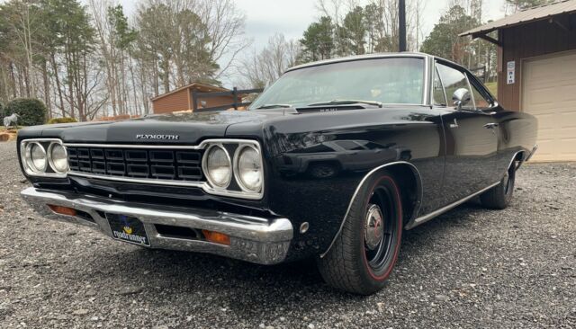 Plymouth Road Runner 1968 image number 1