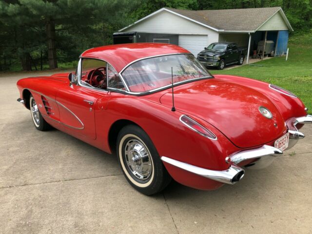 Chevrolet Corvette 1959 image number 14