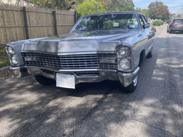 Cadillac Sedan De Ville 1967 image number 4