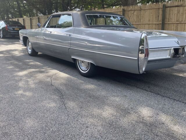 Cadillac Sedan De Ville 1967 image number 40