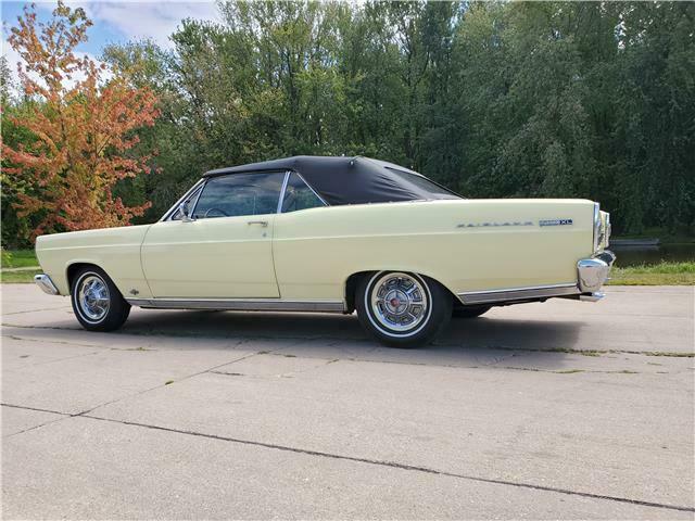 Ford Fairlane 1966 image number 25