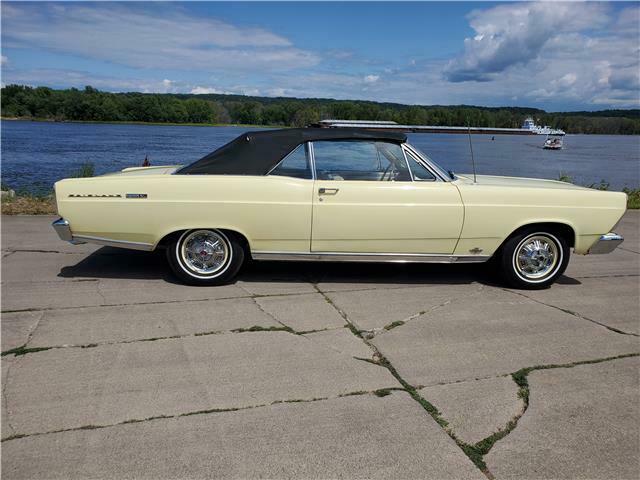 Ford Fairlane 1966 image number 9