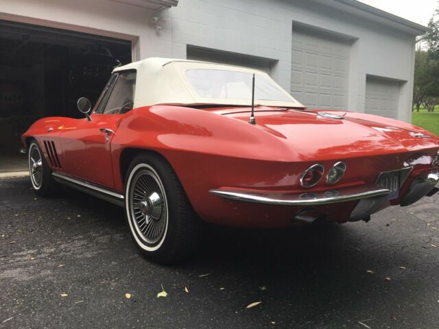 Chevrolet Corvette 1965 image number 1