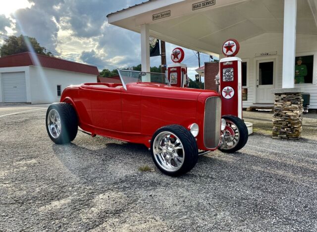 Ford Roadster 1932 image number 1