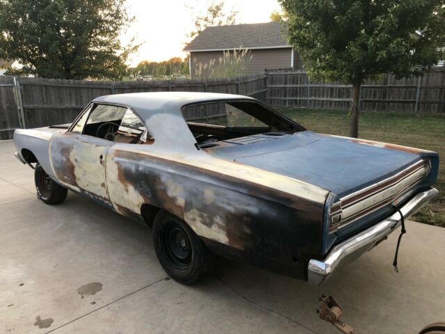 Plymouth Road Runner 1968 image number 2