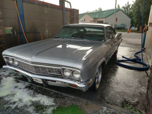 Chevrolet Impala 1966 image number 18